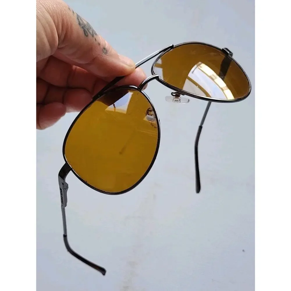 Foster Grant SUNGLASSES Driving Aviator Style Polarized High Definition ROY Case
